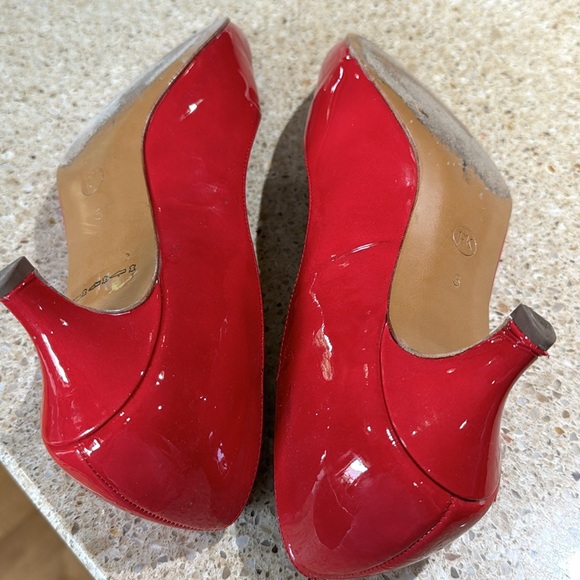 Pink Patent Kitten-Heel Shoes - Picture 7 of 15